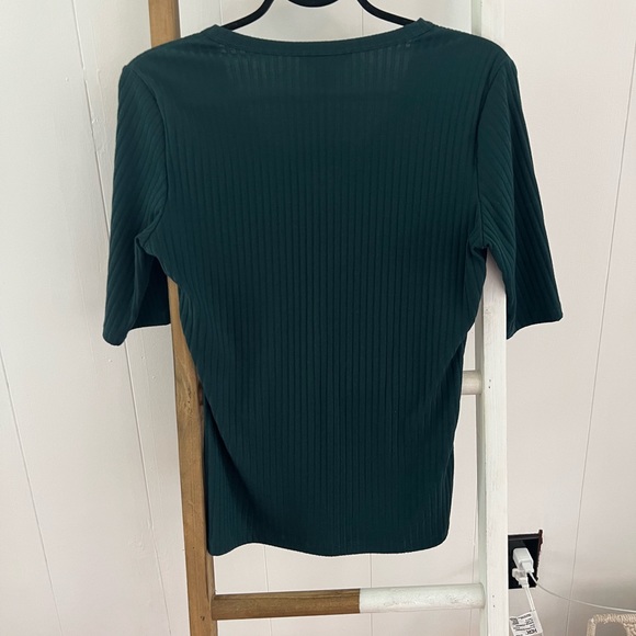 Green shirt sleeve blousee - Picture 2 of 3